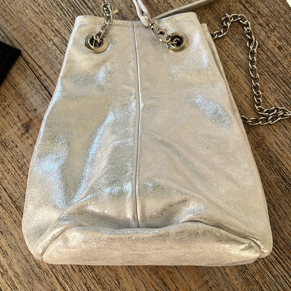 Olga Revuelta silver metallic bucket bag - Picture 4 of 7